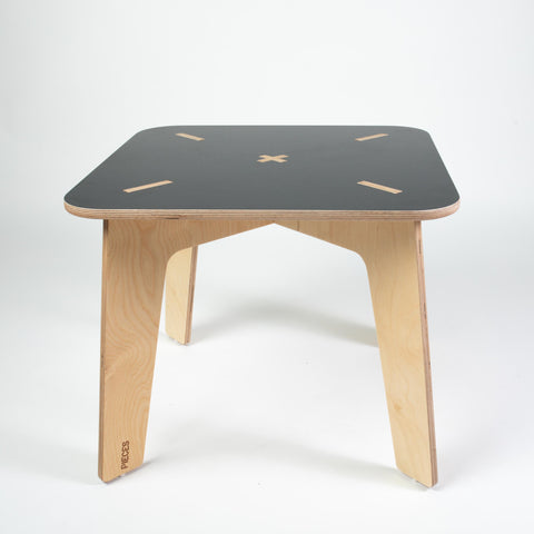 שולחן מרובע