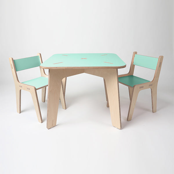 סט שולחן ושני כיסאות 6 צבעים לבחירה